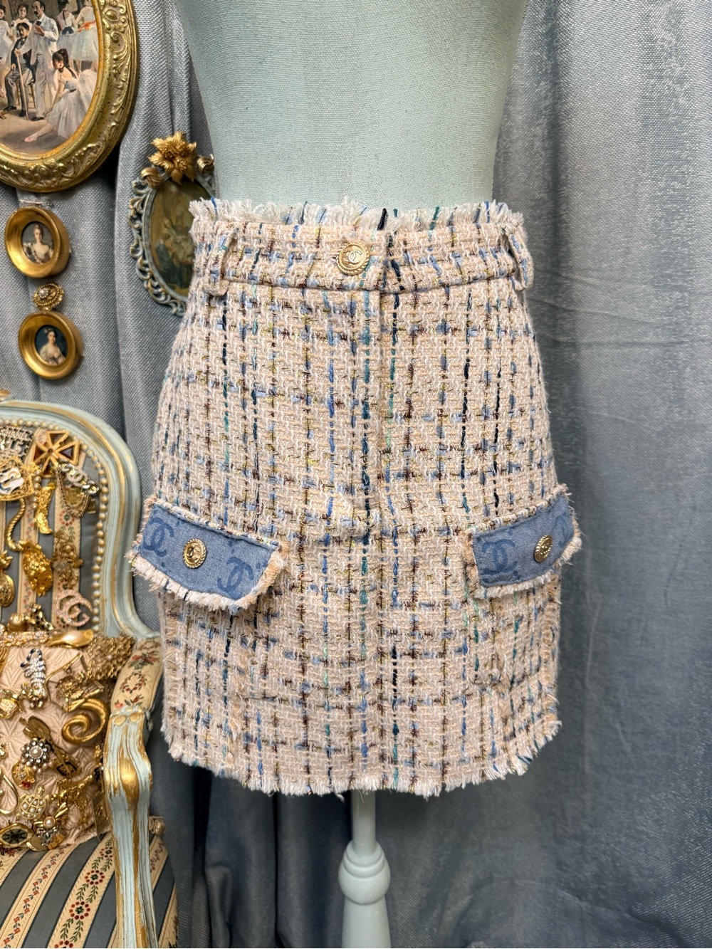 Beige Bouclé Tweed Mini Skirt with Denim Pockets